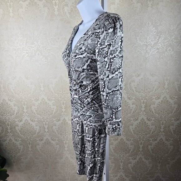Armani Exchange Size Small Neutral Toned Snakeprint Dress 3/4 Sleeve V-neck - Picture 4 of 8